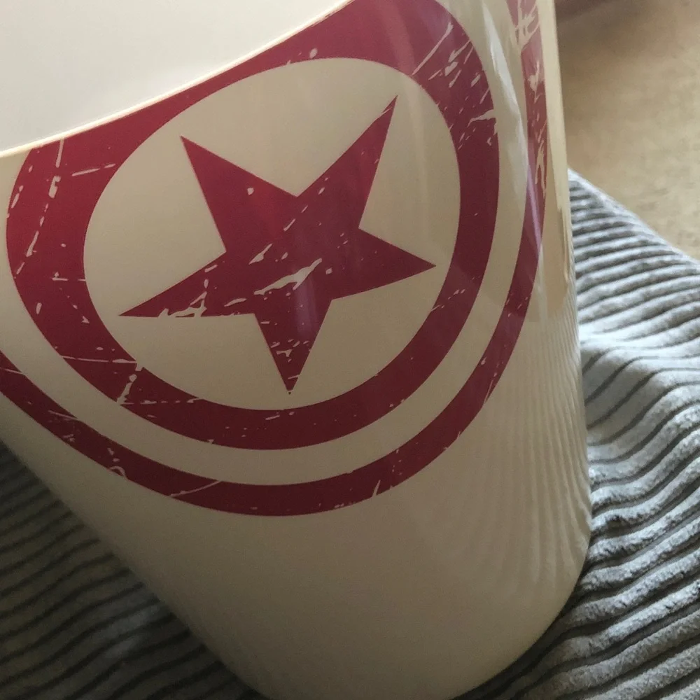 Marvel sleek glossy